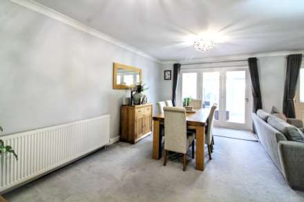 Chalgrove End, Stoke Mandeville, Image 9