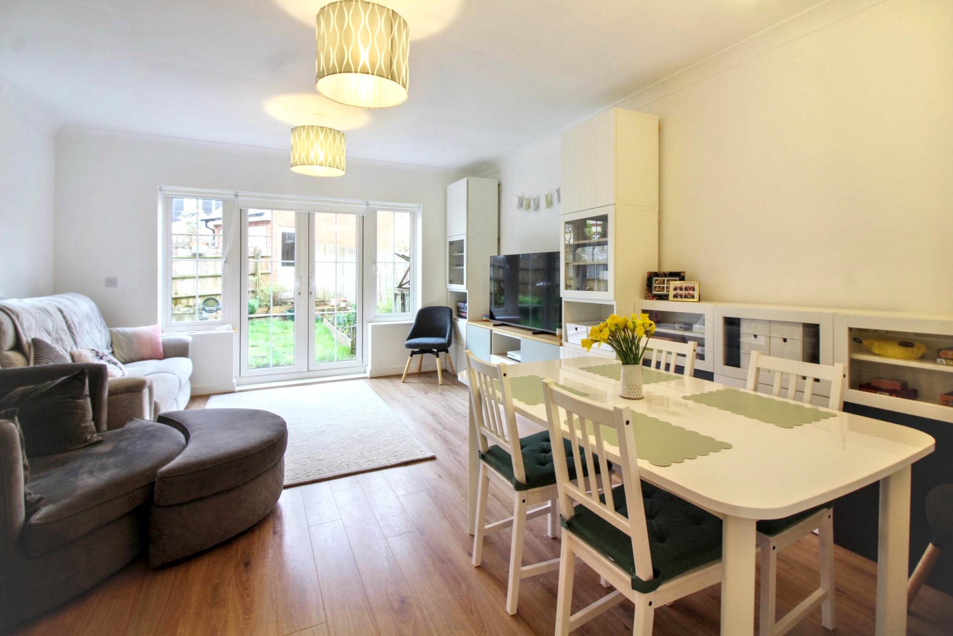 Acres Way, Aylesbury, Image 5