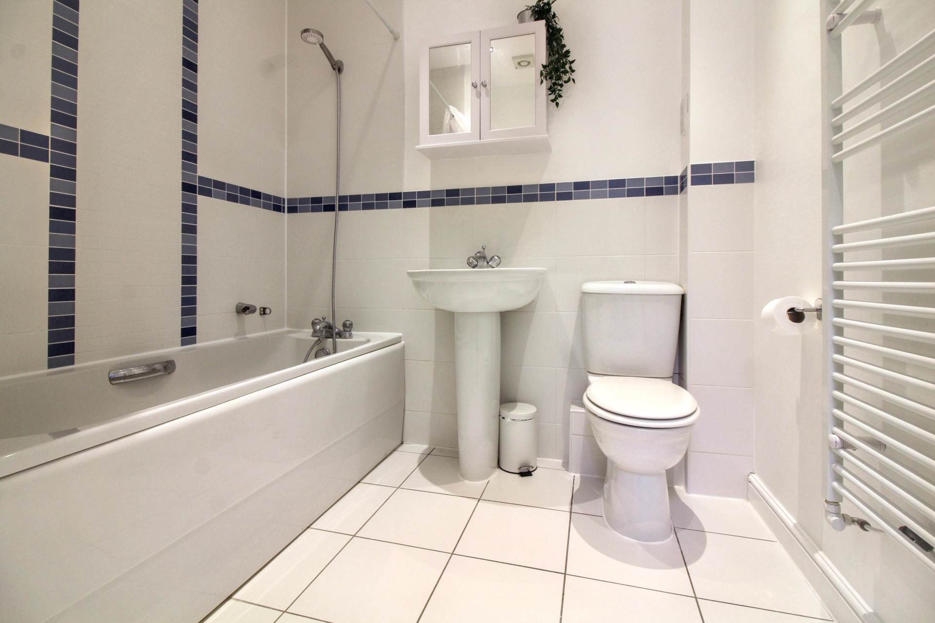 Acres Way, Aylesbury, Image 7