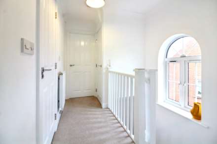 Acres Way, Aylesbury, Image 14