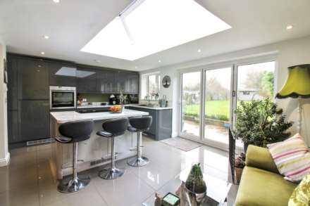 The Green, Aston Abbotts, Image 2