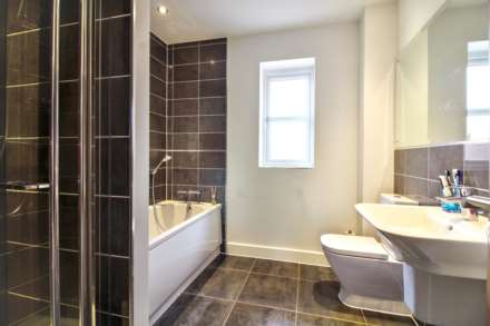 Lennon Way, Stoke Mandeville, Image 6