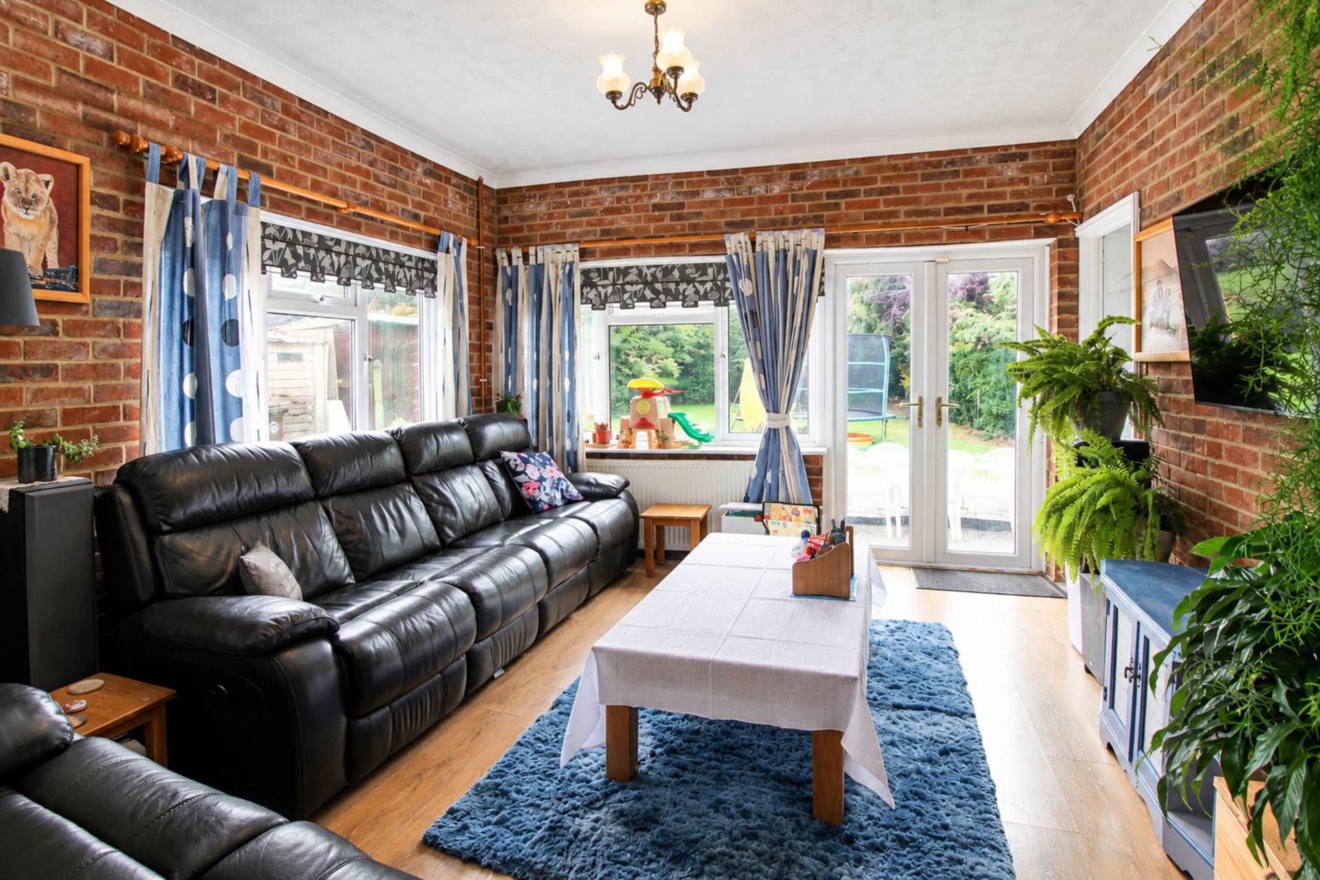 Wendover Road, Stoke Mandeville, Image 2
