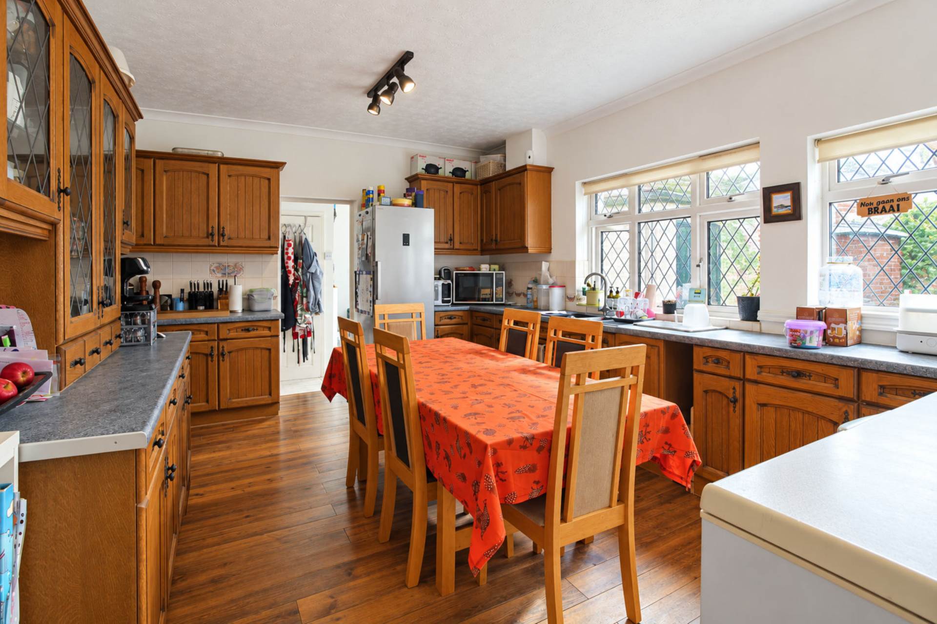 Wendover Road, Stoke Mandeville, Image 5