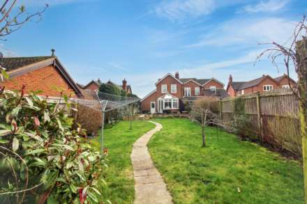 Marroway Weston Turville, Image 4