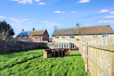 Overn Avenue, Buckingham, Image 2