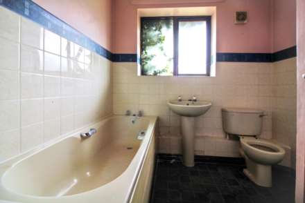 Tilling Crescent, High Wycombe, Image 6