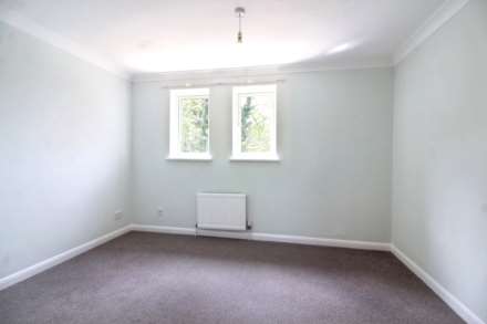 Batchelor Close, Aylesbury, Image 10