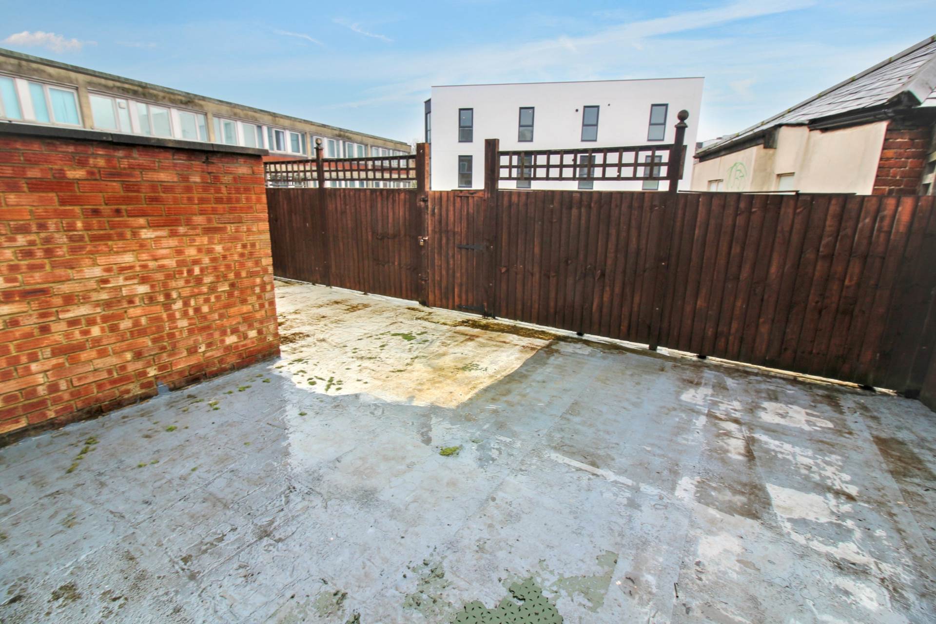 St James' House, Buckingham Street, Image 10