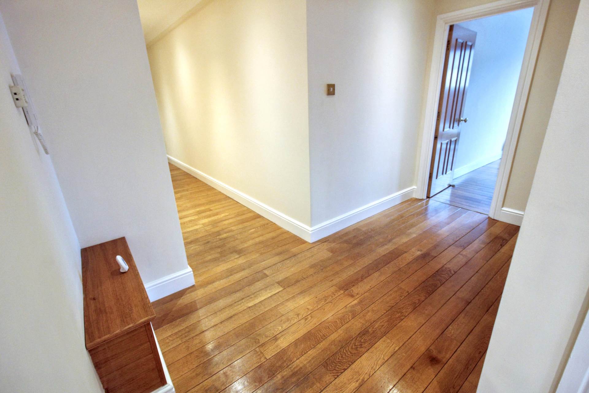 St James' House, Buckingham Street, Image 12