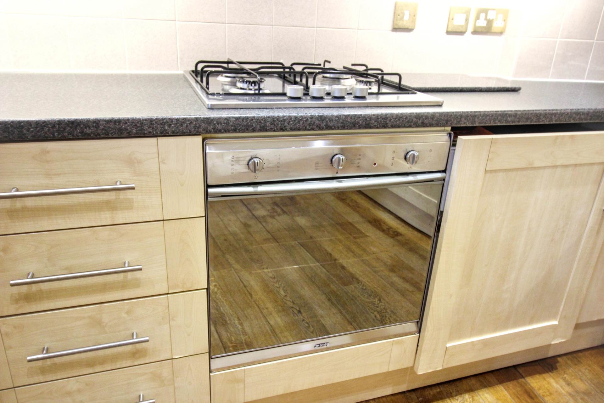 St James' House, Buckingham Street, Image 14