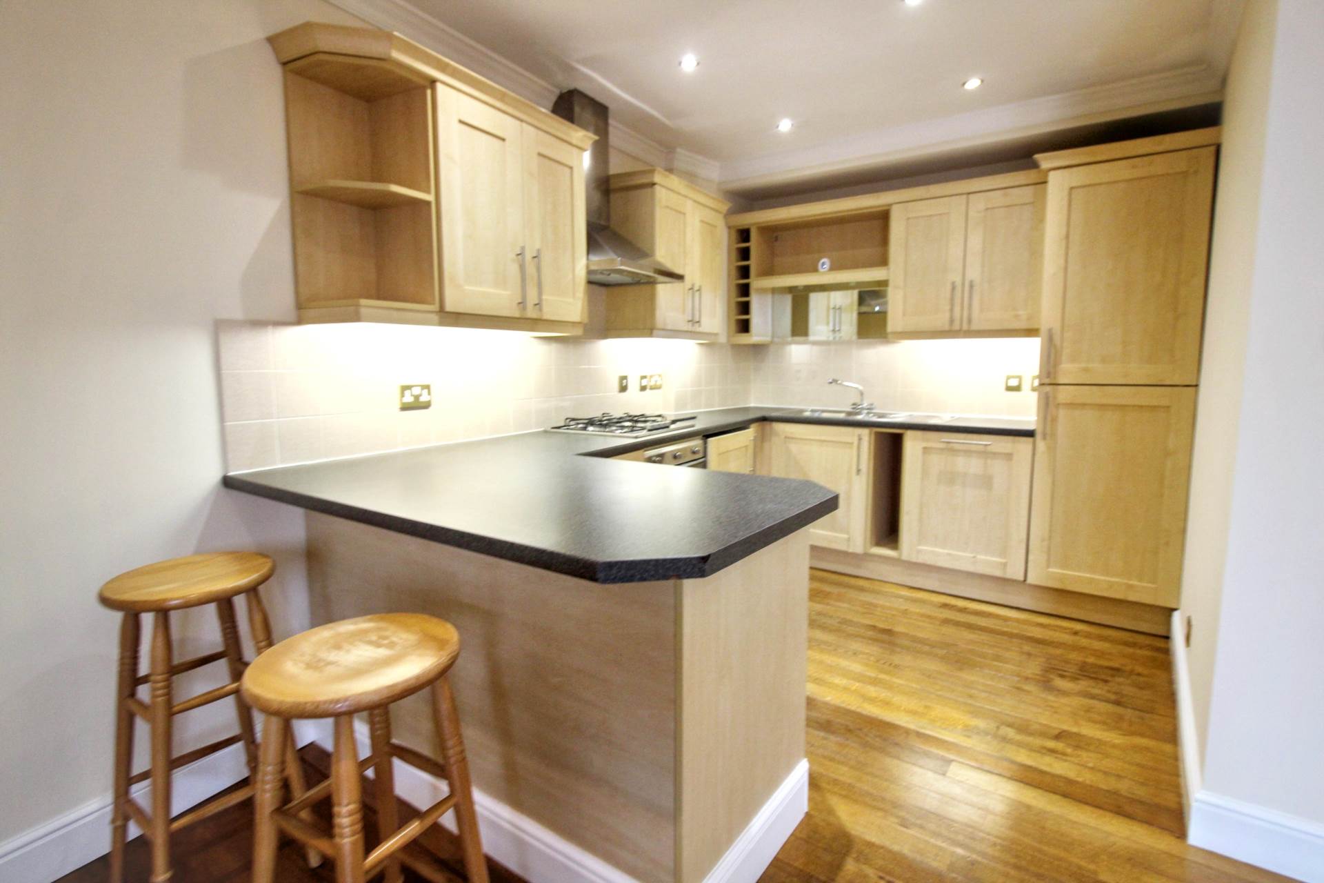 St James' House, Buckingham Street, Image 7