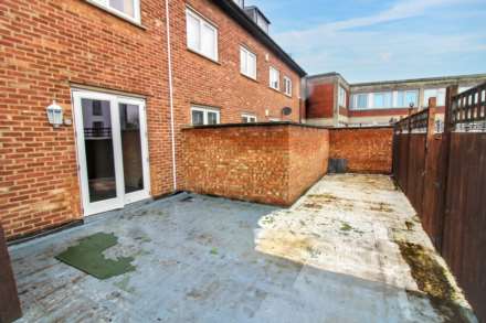 St James' House, Buckingham Street, Image 11