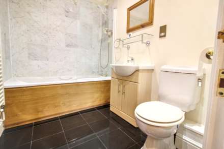 St James' House, Buckingham Street, Image 13