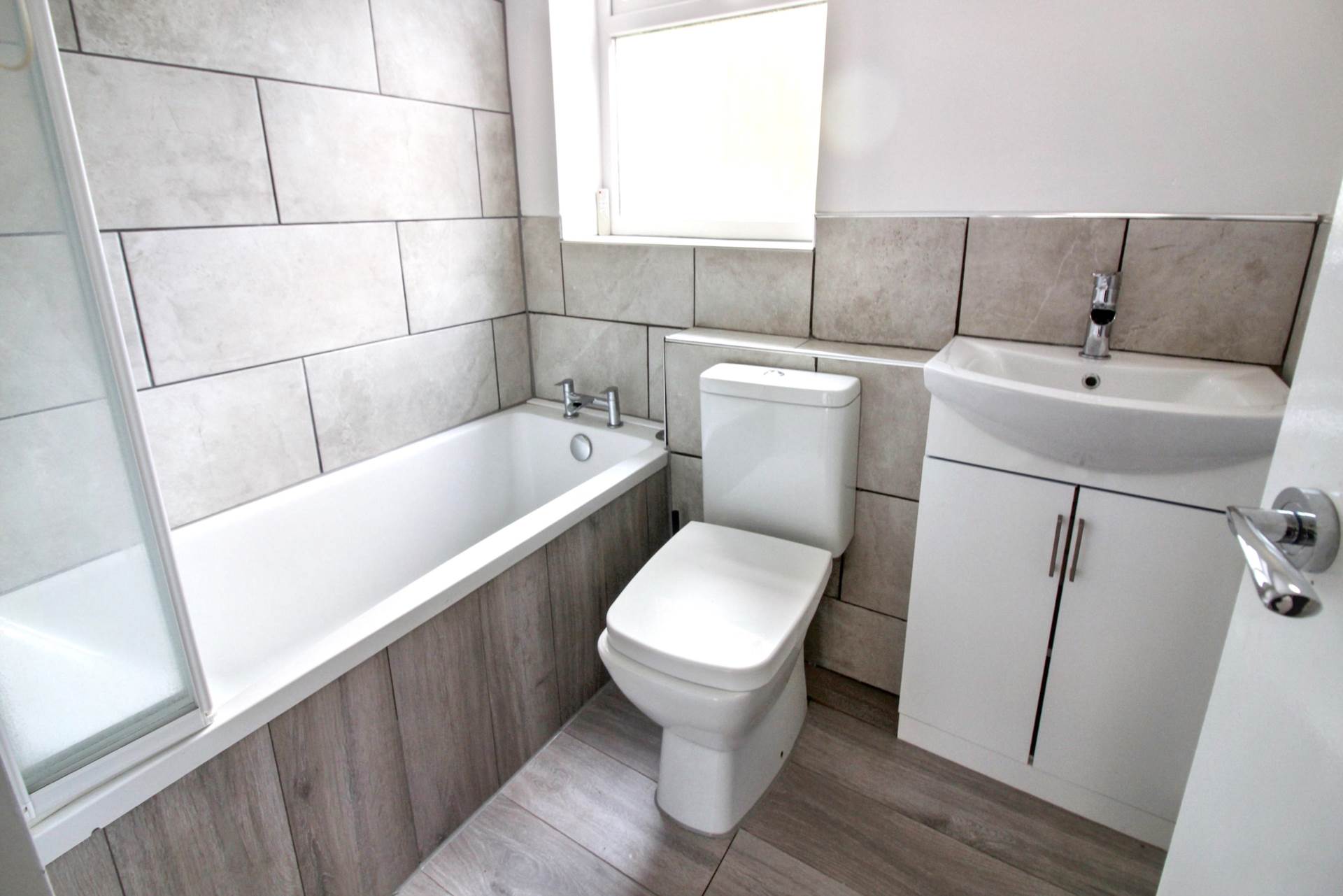 Hilton Avenue, Aylesbury, Image 3