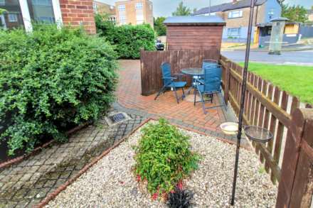 Hilton Avenue, Aylesbury, Image 9