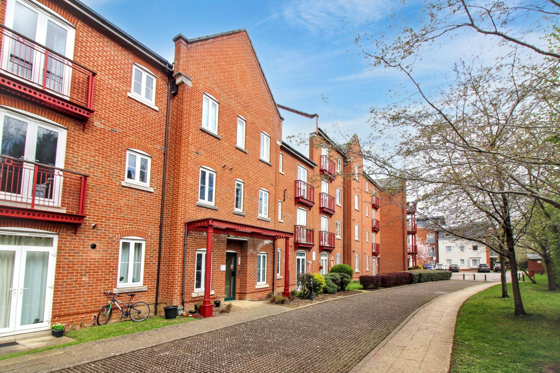 Barnshaw House, Aylesbury, Image 8