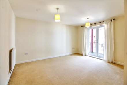 Barnshaw House, Aylesbury, Image 2