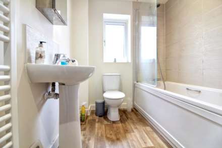 Orrell Place, Winslow, Image 5