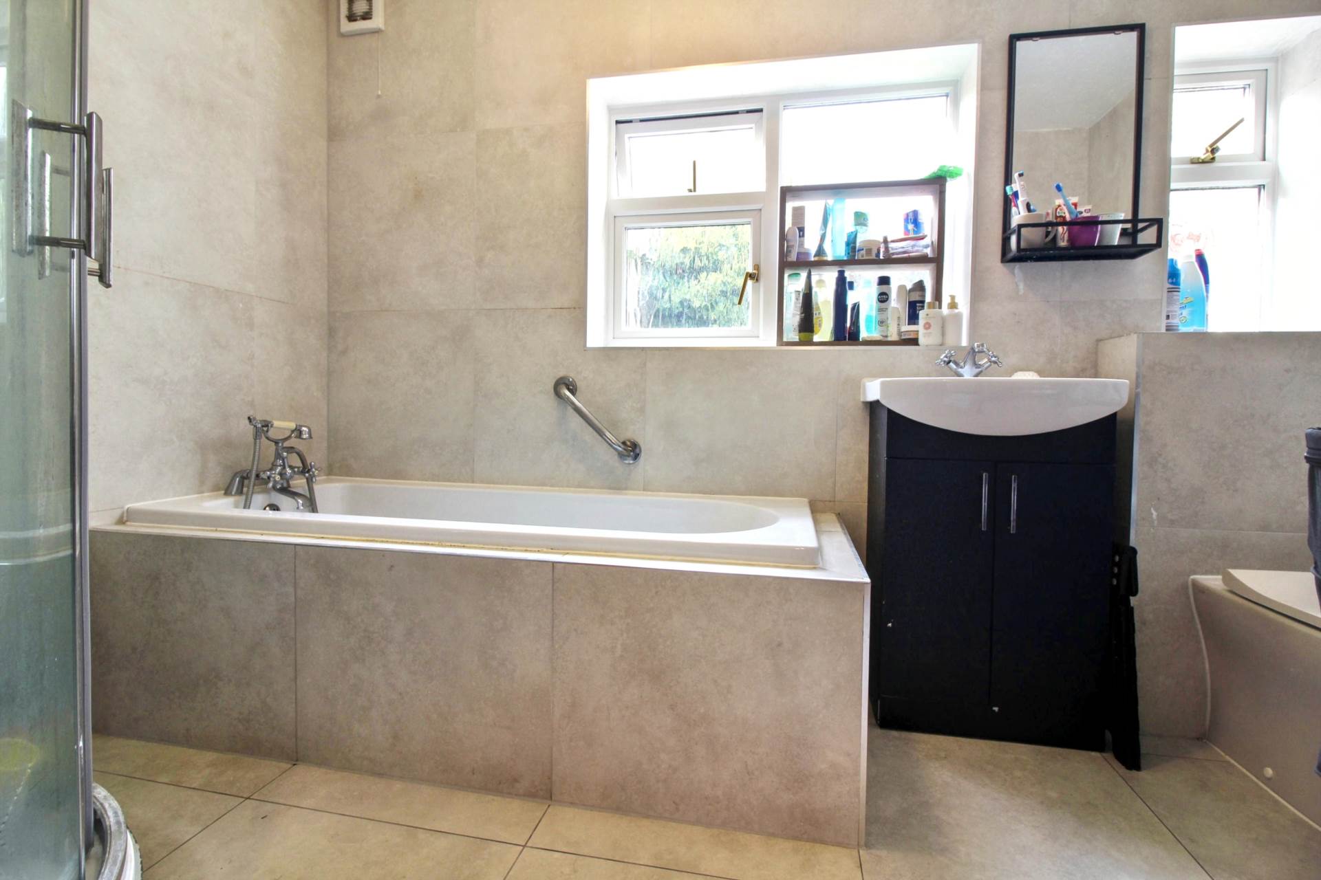 Aylesbury Road, Bierton, Image 10