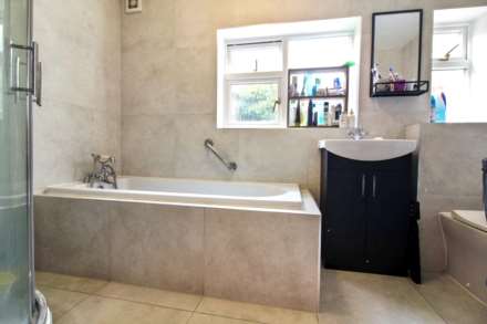 Aylesbury Road, Bierton, Image 10