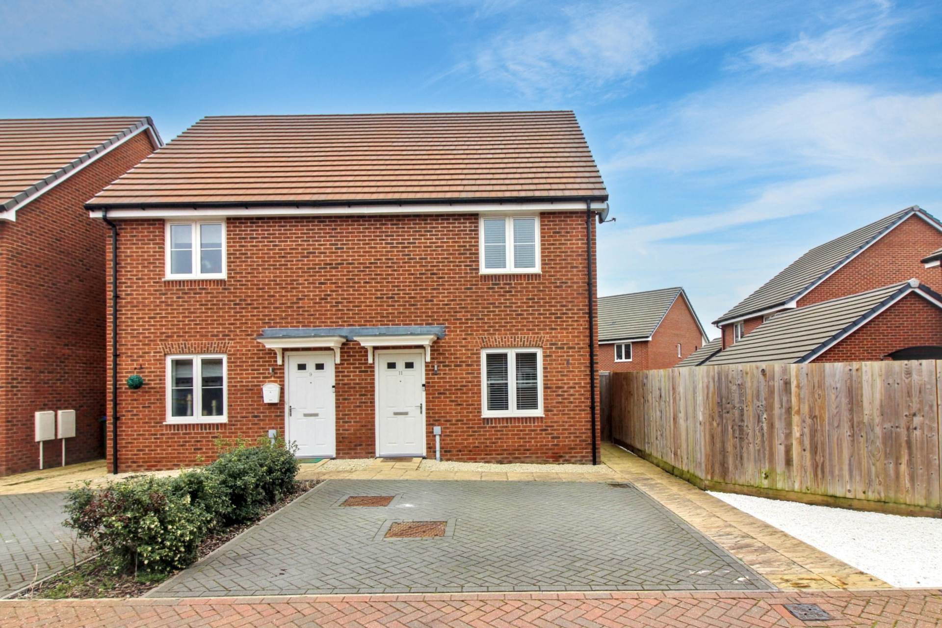 Barcelona Boulevard, Stoke Mandeville, Image 11