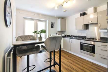 Barcelona Boulevard, Stoke Mandeville, Image 8