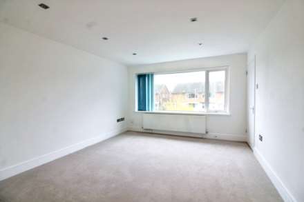 Ingram Avenue, Aylesbury, Image 4