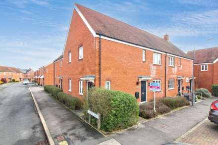 Cardinal Drive, Aylesbury, Image 1