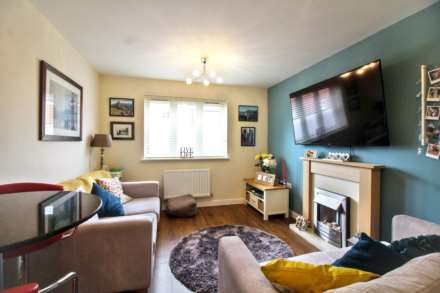 Cardinal Drive, Aylesbury, Image 3