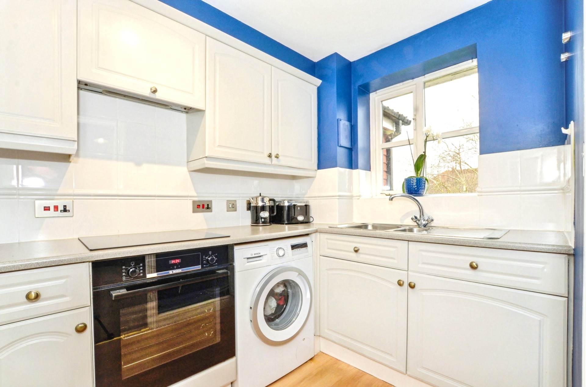 Whitehead Way, Aylesbury, Image 4