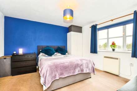 Whitehead Way, Aylesbury, Image 6