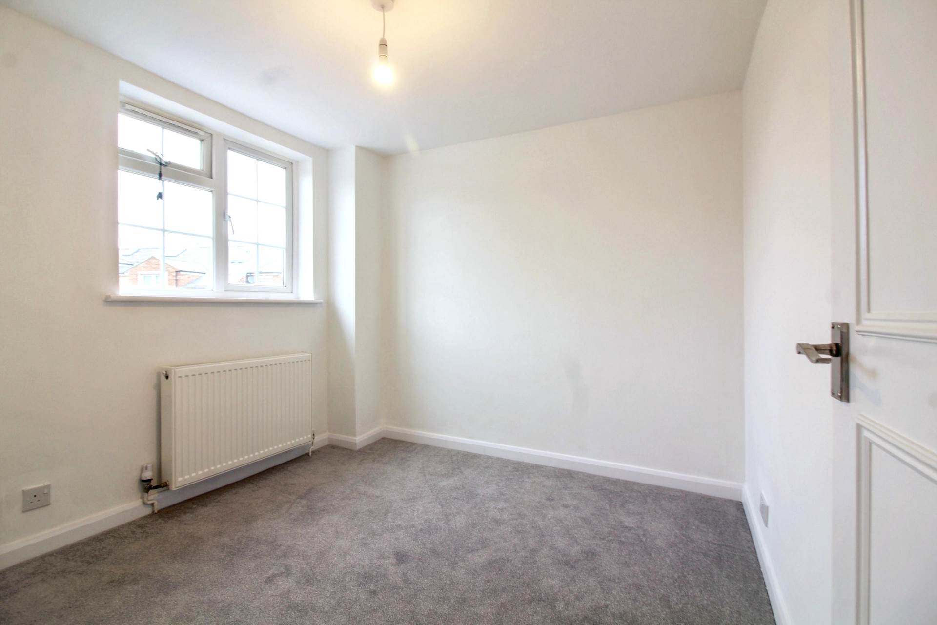 Stoke Road, Aylesbury, Image 6