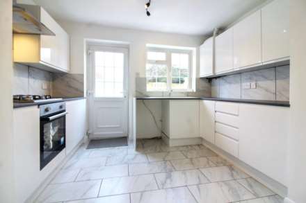 Stoke Road, Aylesbury, Image 2