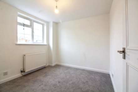 Stoke Road, Aylesbury, Image 6