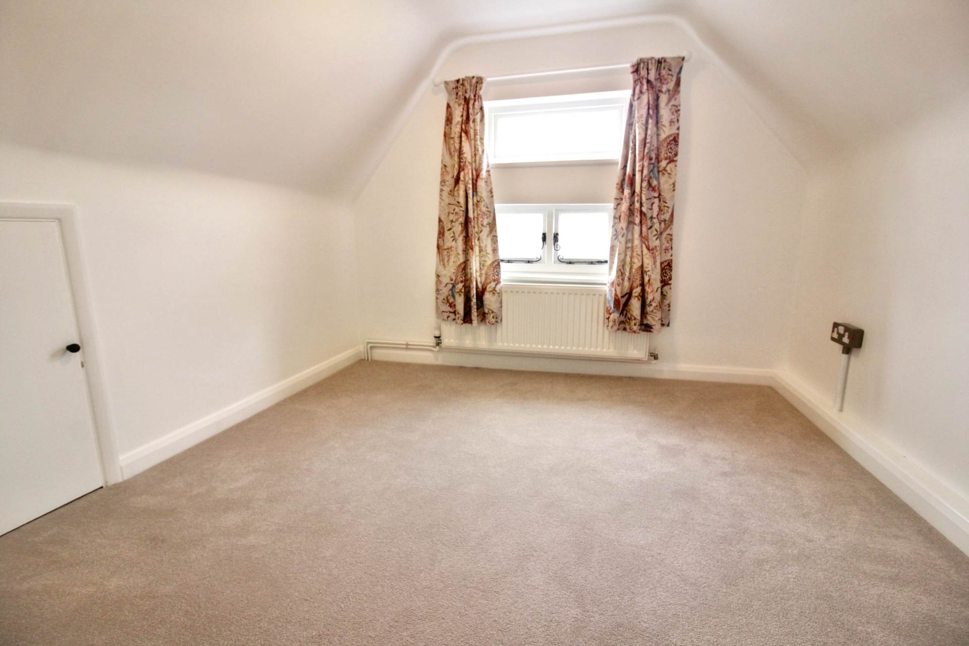 Tring Road, Wendover, Image 9