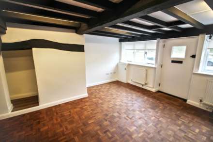 Tring Road, Wendover, Image 4