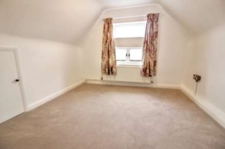 Tring Road, Wendover, Image 9