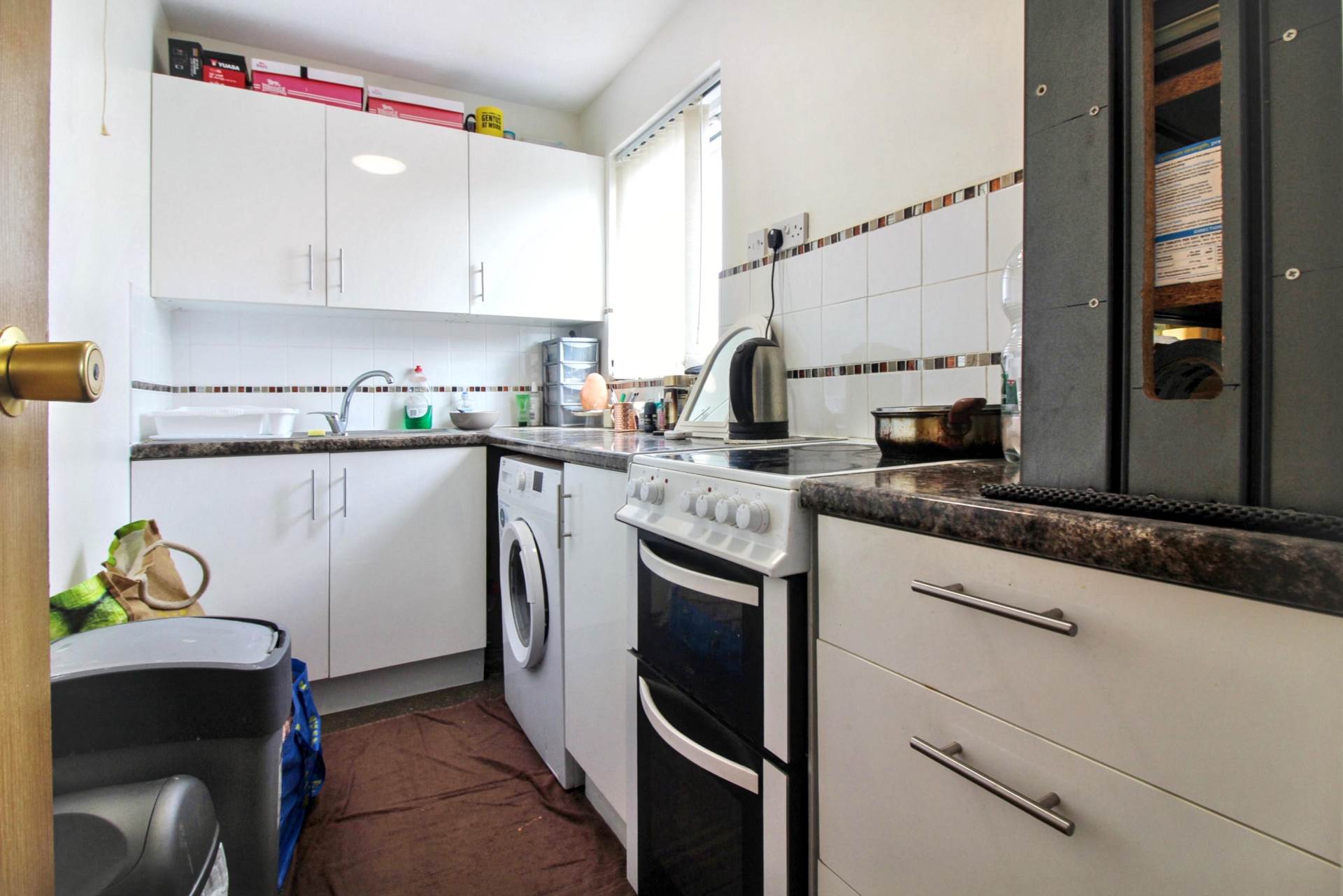 Poplar Road, Aylesbury, Image 2