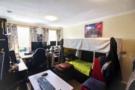 Poplar Road, Aylesbury, Image 5