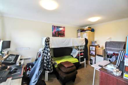 Poplar Road, Aylesbury, Image 6