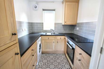 Langstone Court, Aylesbury, Image 2