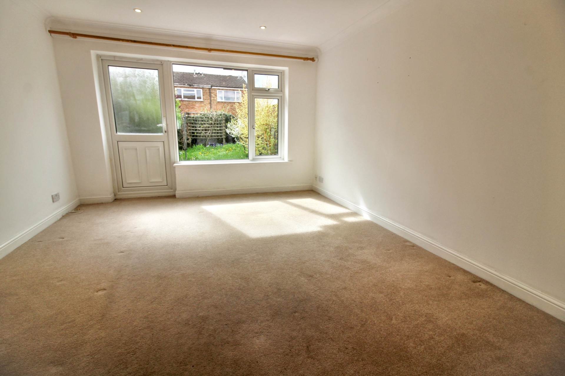 Charmfield Road, Aylesbury, Image 2