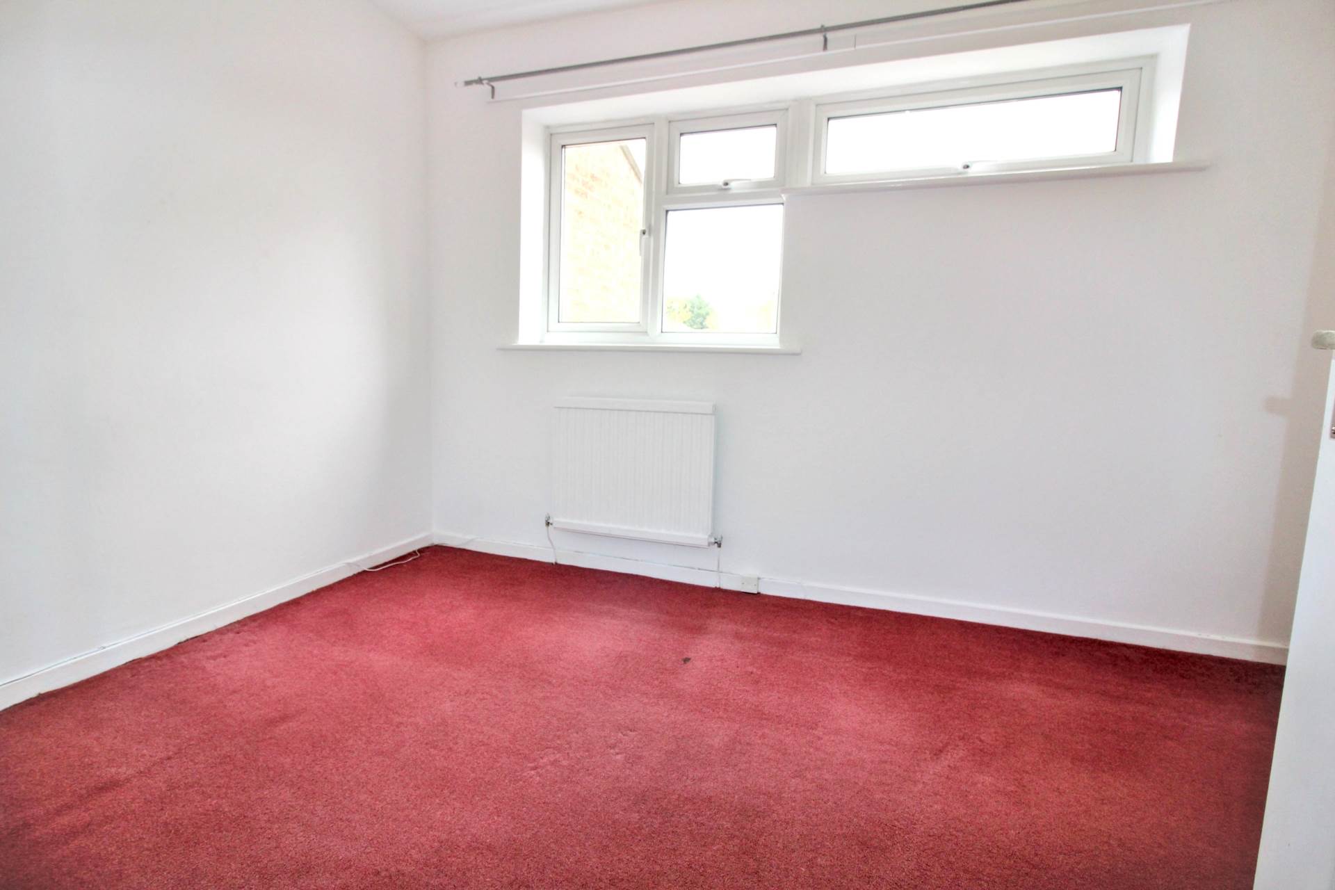 Charmfield Road, Aylesbury, Image 5