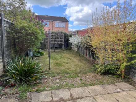 Charmfield Road, Aylesbury, Image 8