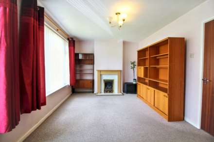 New Meadow, Aylesbury, Image 2