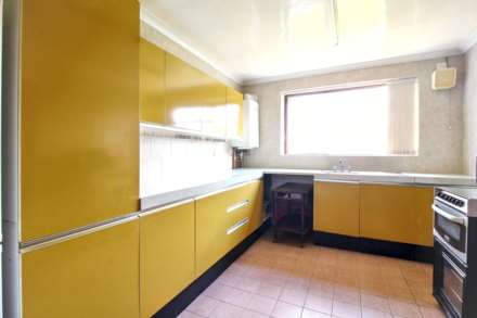 New Meadow, Aylesbury, Image 4