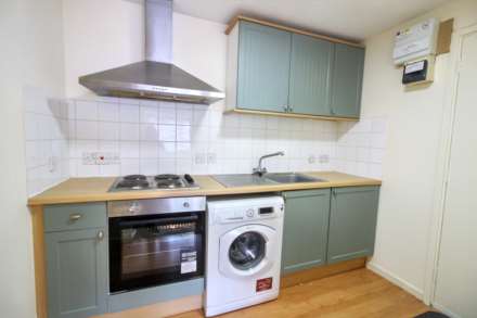 Enborne Close, Aylesbury, Image 2