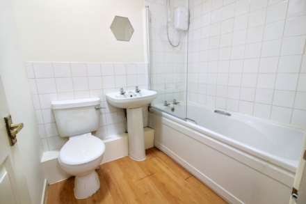 Enborne Close, Aylesbury, Image 3