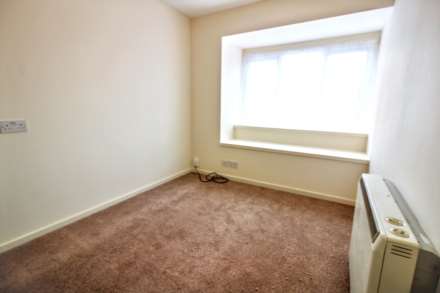 Enborne Close, Aylesbury, Image 5